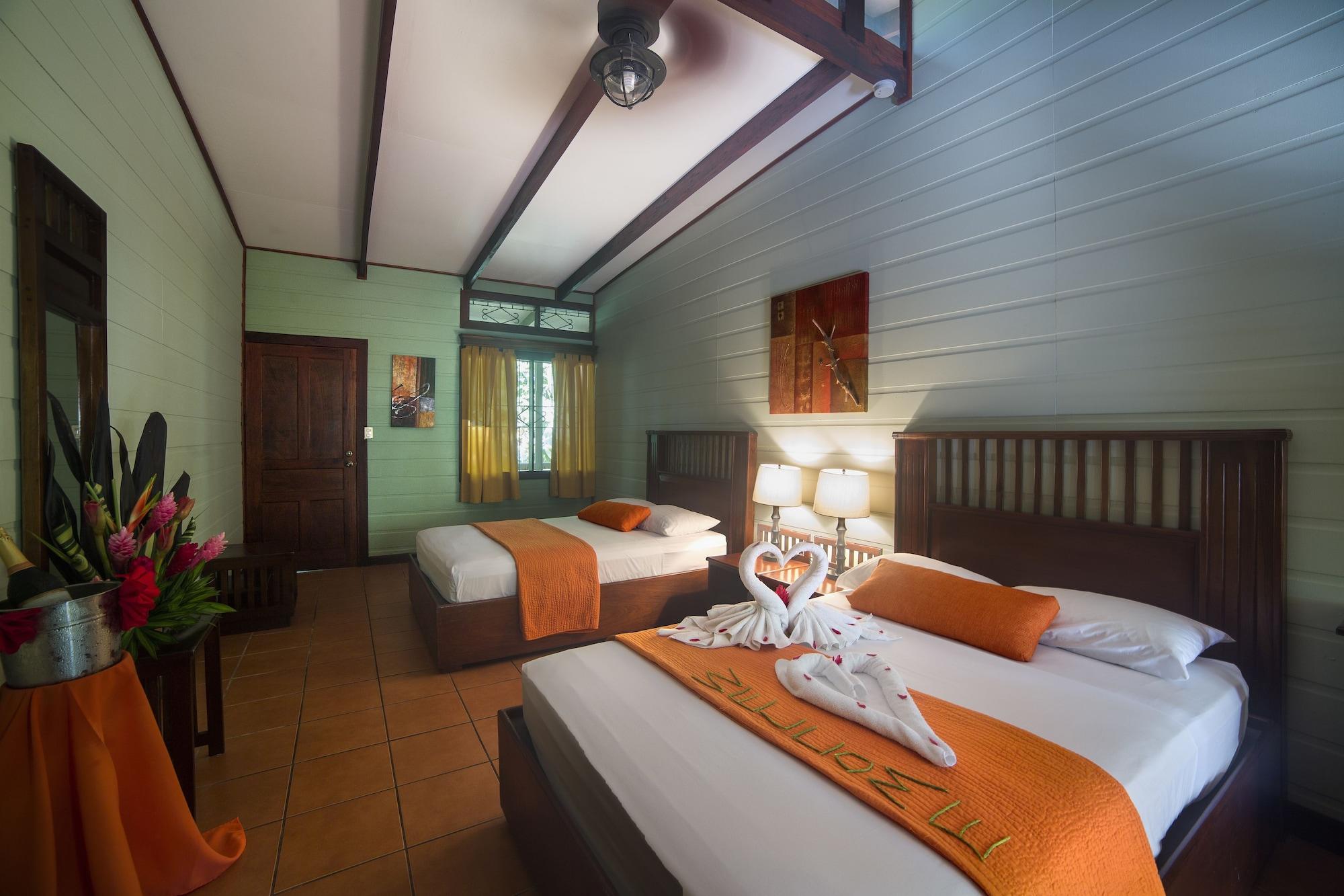 Pachira Lodge Тортугеро Экстерьер фото