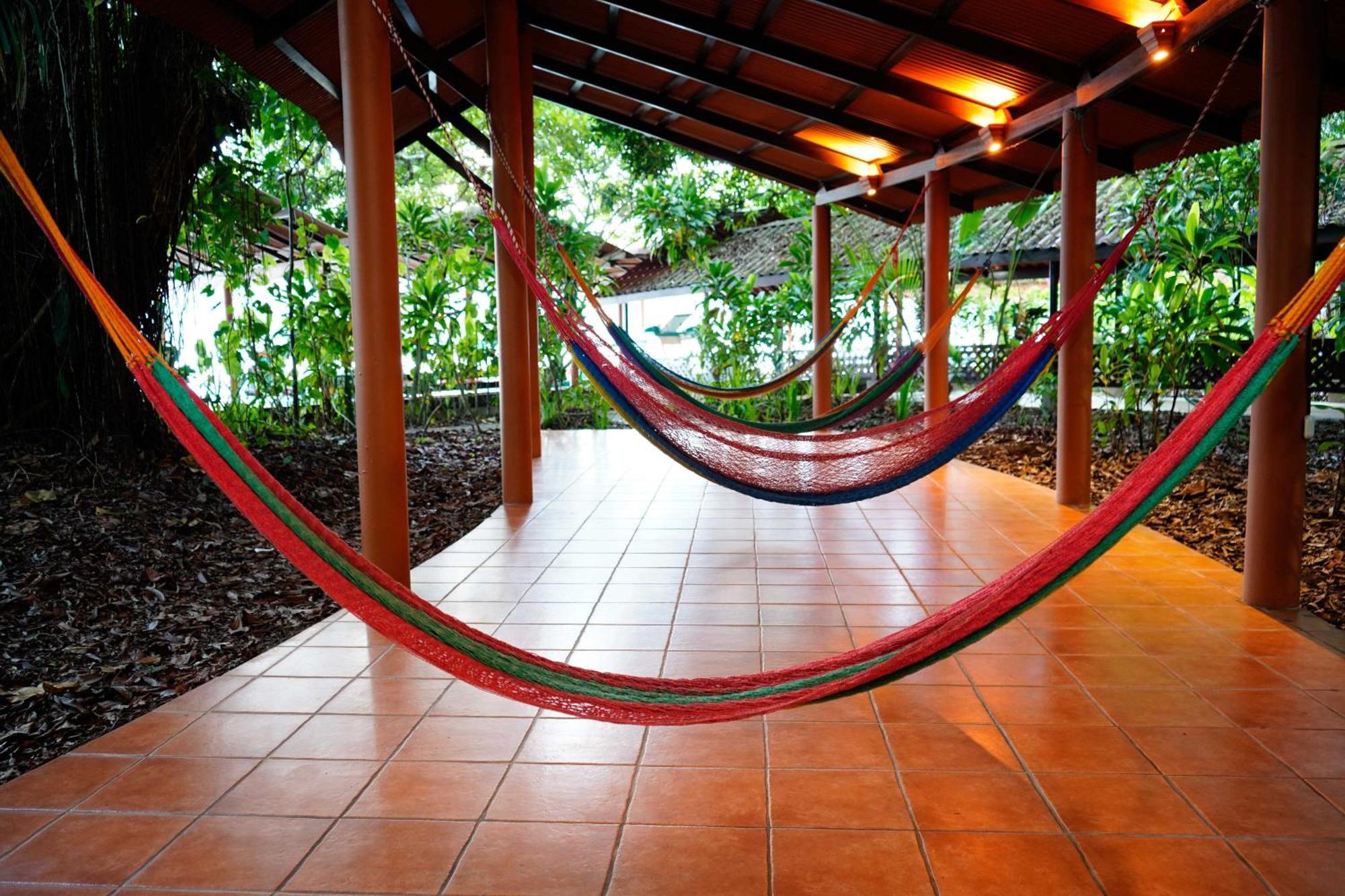 Pachira Lodge Тортугеро Экстерьер фото