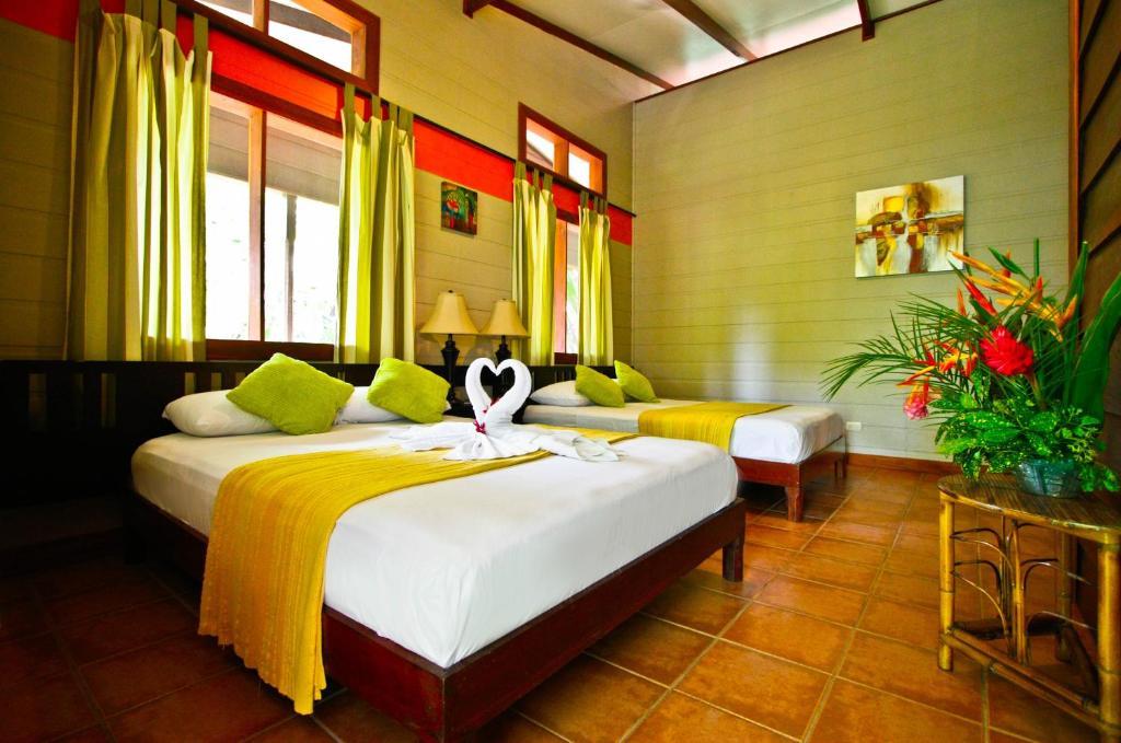 Pachira Lodge Тортугеро Номер фото