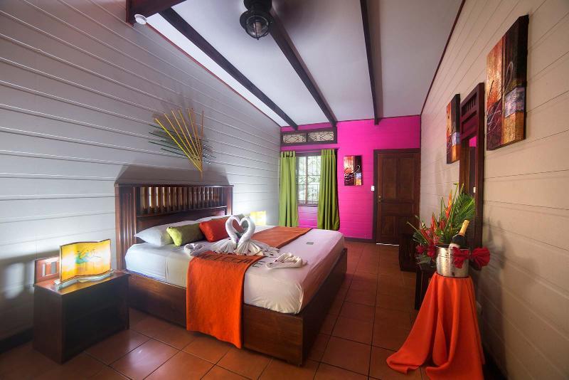 Pachira Lodge Тортугеро Экстерьер фото
